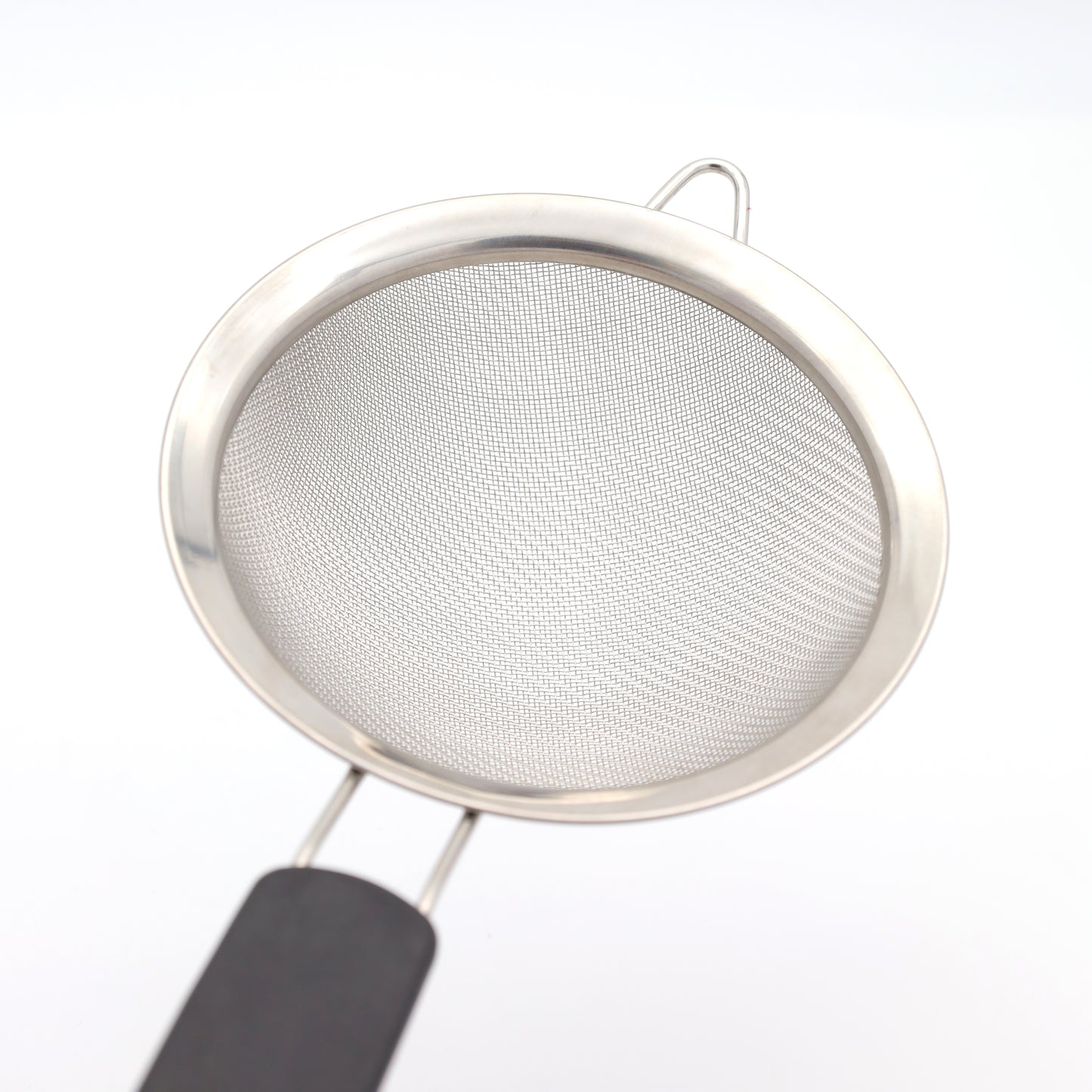 Buckingham Stainless Steel Fine Mesh/Sieve with Black Flat Handle – 8cm, 14cm, 20cm, and 26cm Sizes.