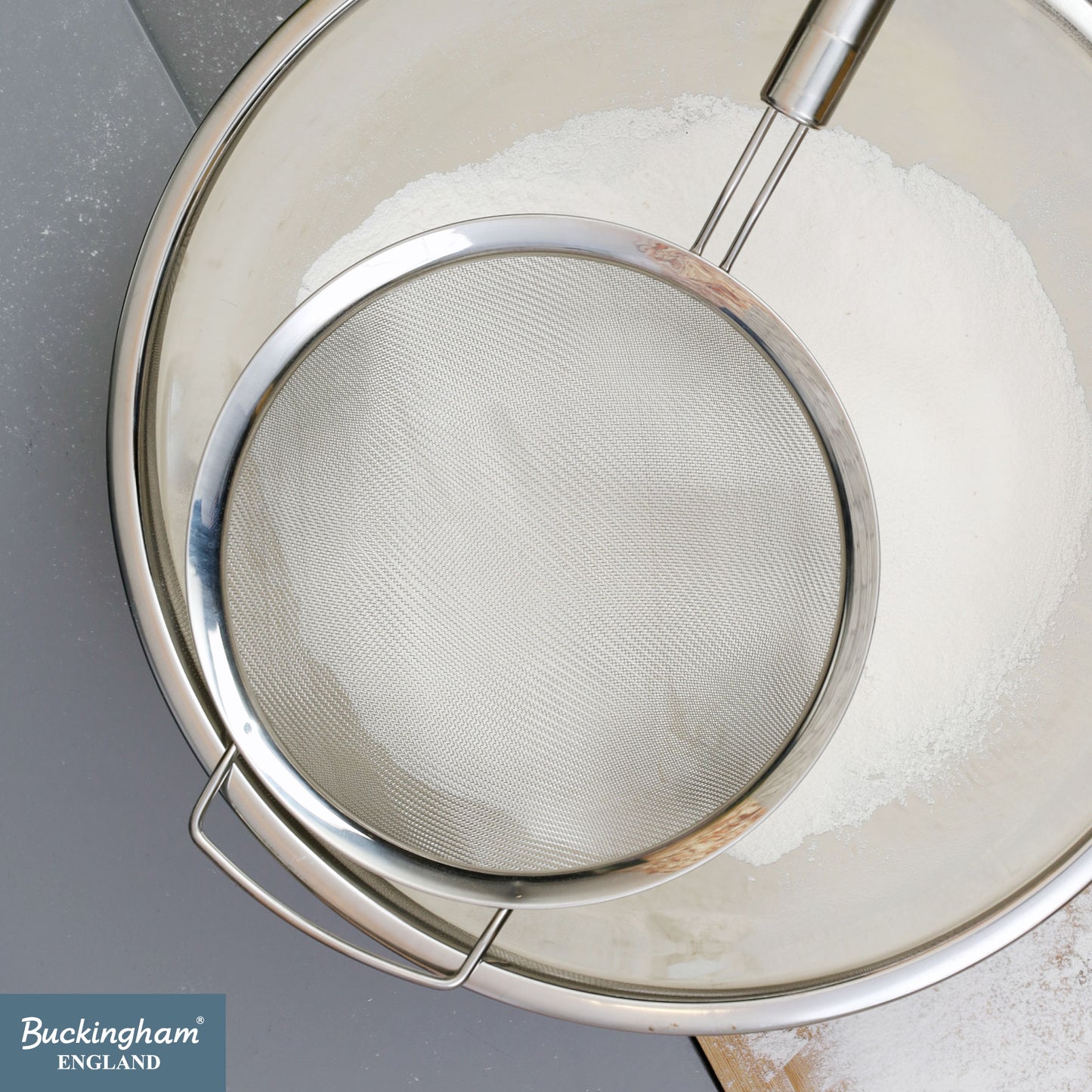 Buckingham fine mesh Stainless steel cook’s handle strainer / sieve 26 cm.