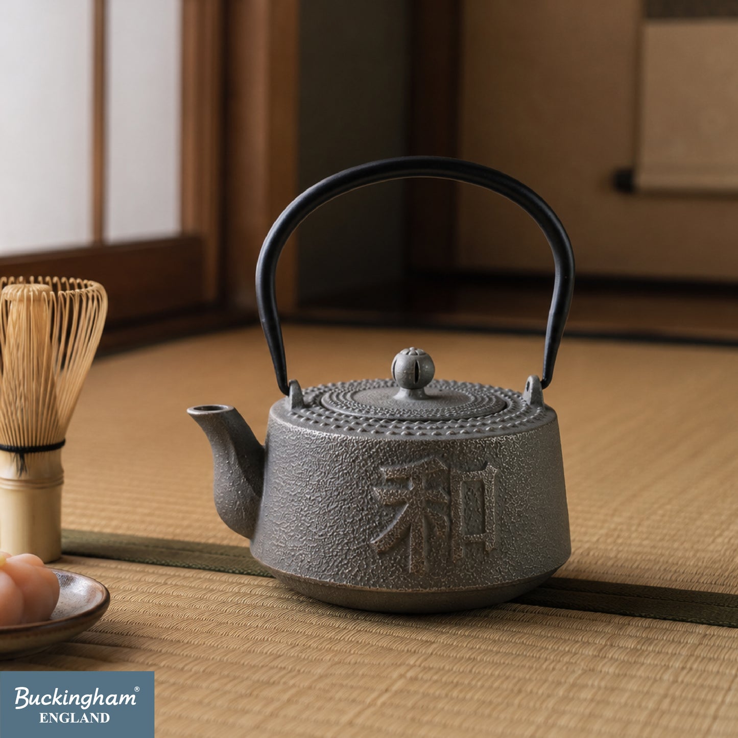 Buckingham Cast Iron Tetsubin Tea Pot with Stainless Steel Infuser 1300 ml